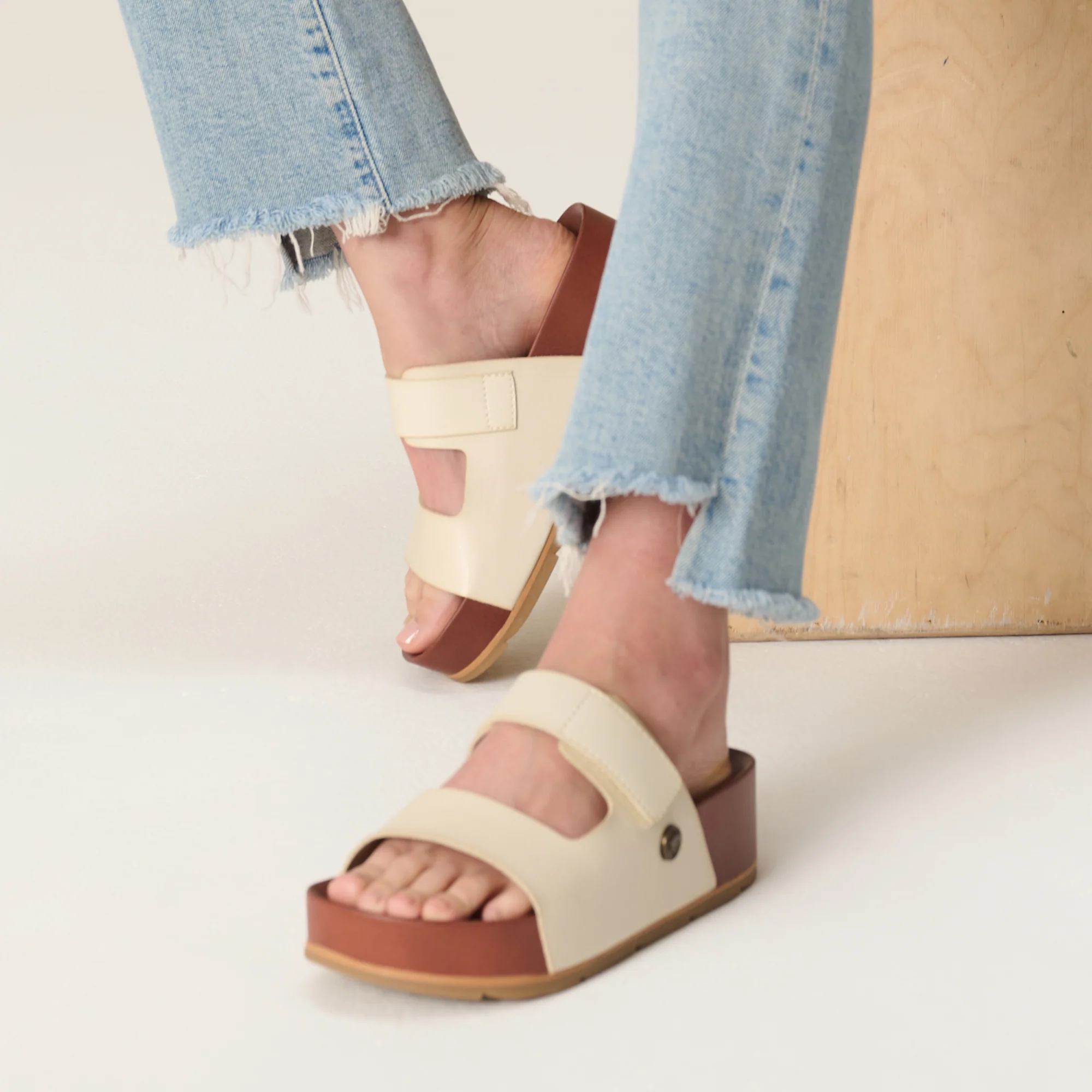 Project Cloud Women's | Non-Slip Platform Sandals | Lightweight - Prime - Image 6