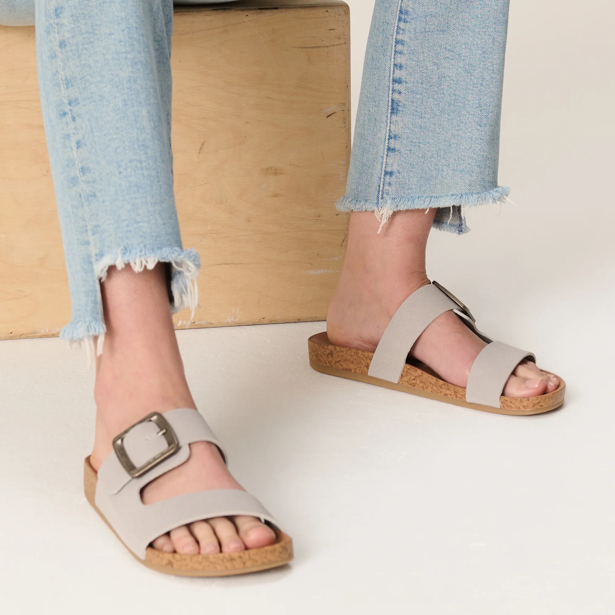 Project Cloud Women's | Platform Sandals Women | Plush and Soft Insole | Lightweight | Non-Slip - Balanced - Image 11