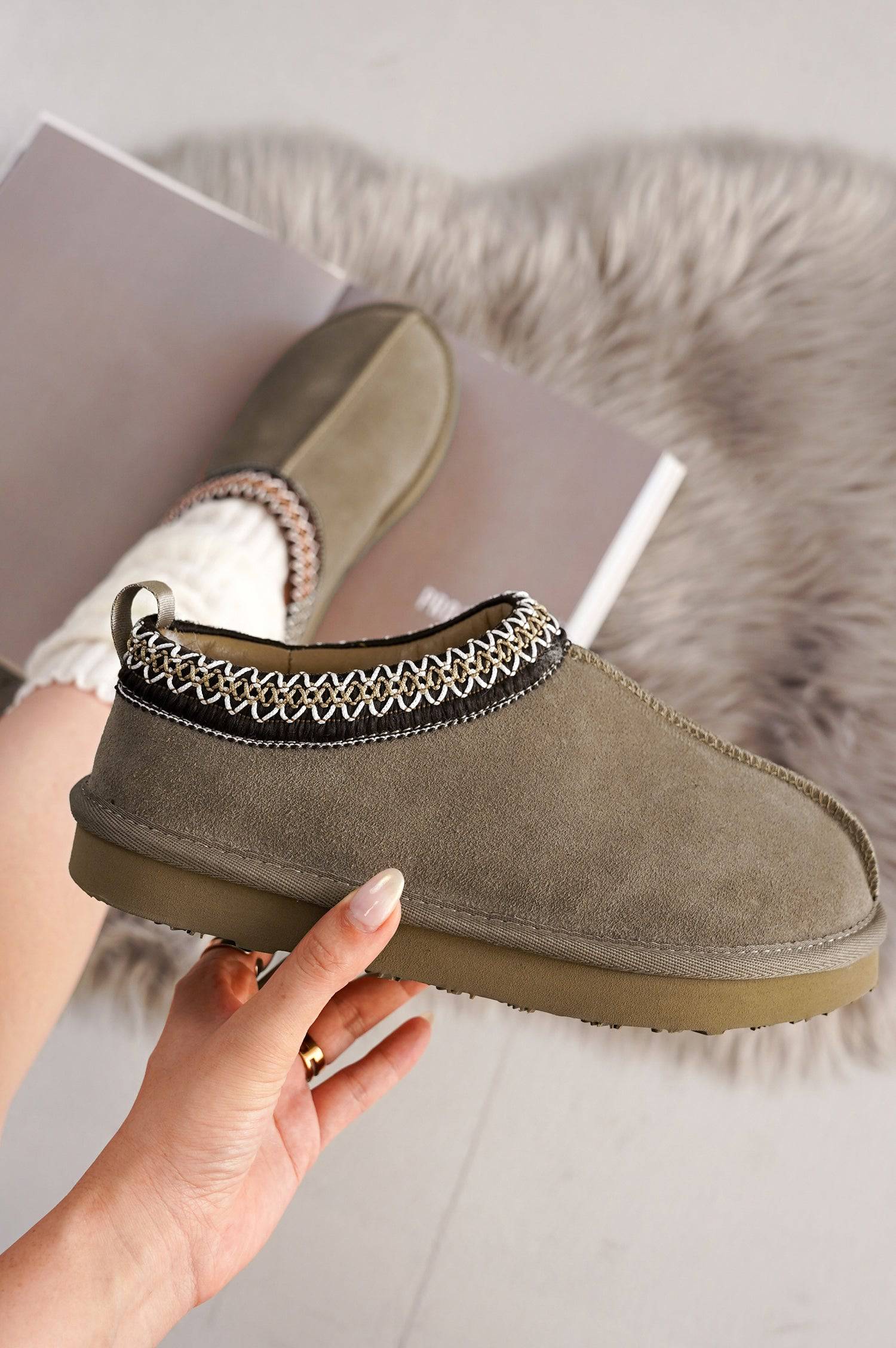 Project Cloud Women's | Genuine Australian Shearling Slippers | Memory Foam | Non-Slip - Nerita - Image 46